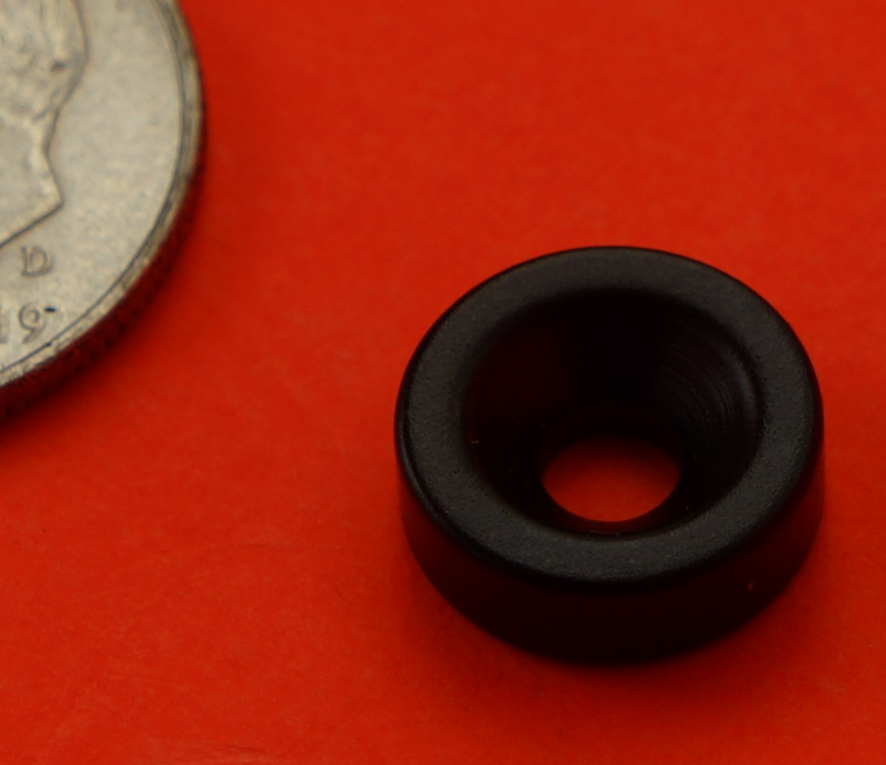 EpoxyNiCu Coated 3/8 in x 1/8 in w/Countersunk Hole Neodymium Magnets N42